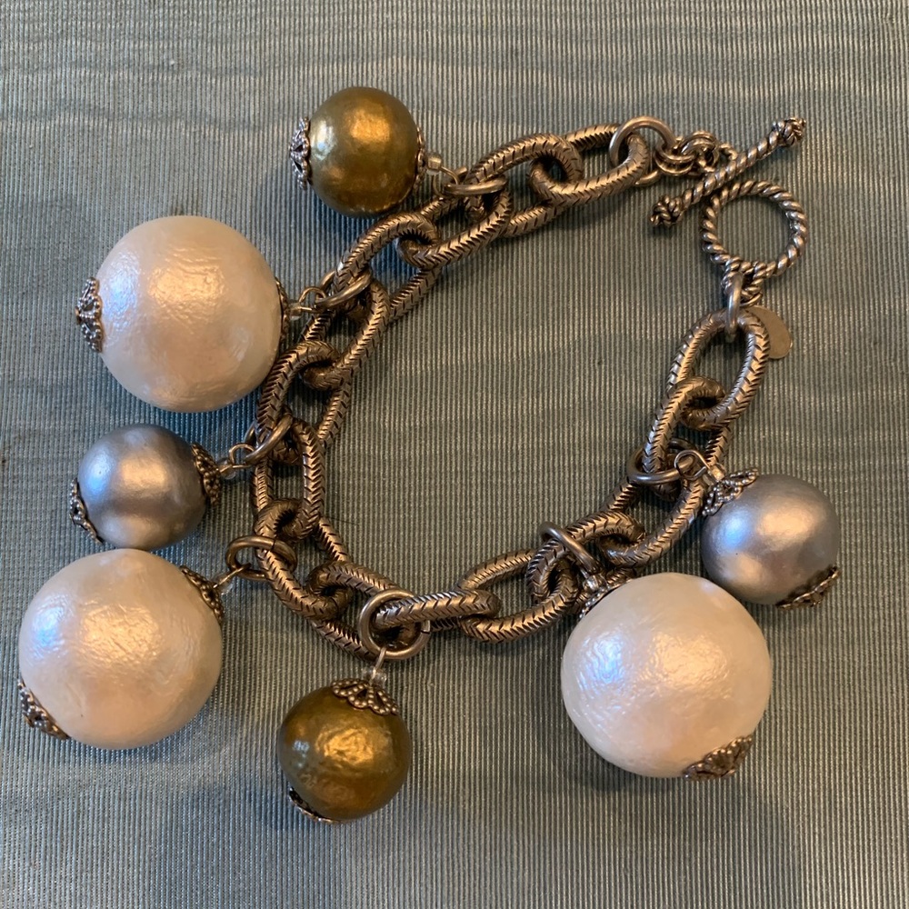 Fashion Jewelry! Beads & silver chain Bracelet